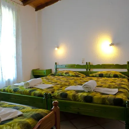 Camelia Skiathos stad