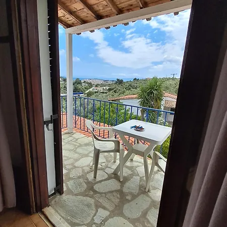 Camelia Apartment Skiathos Town