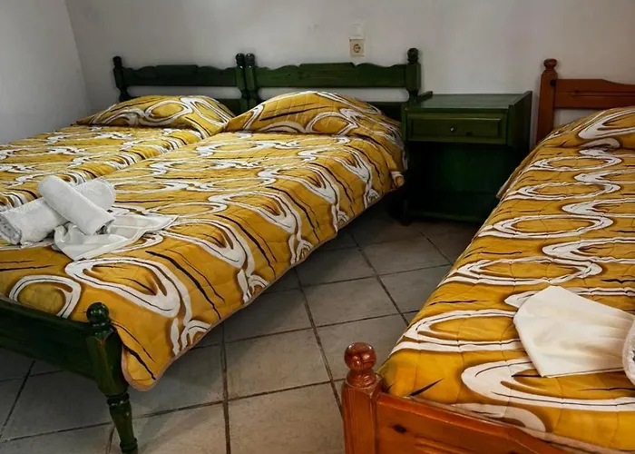 Camelia Skiathos stad